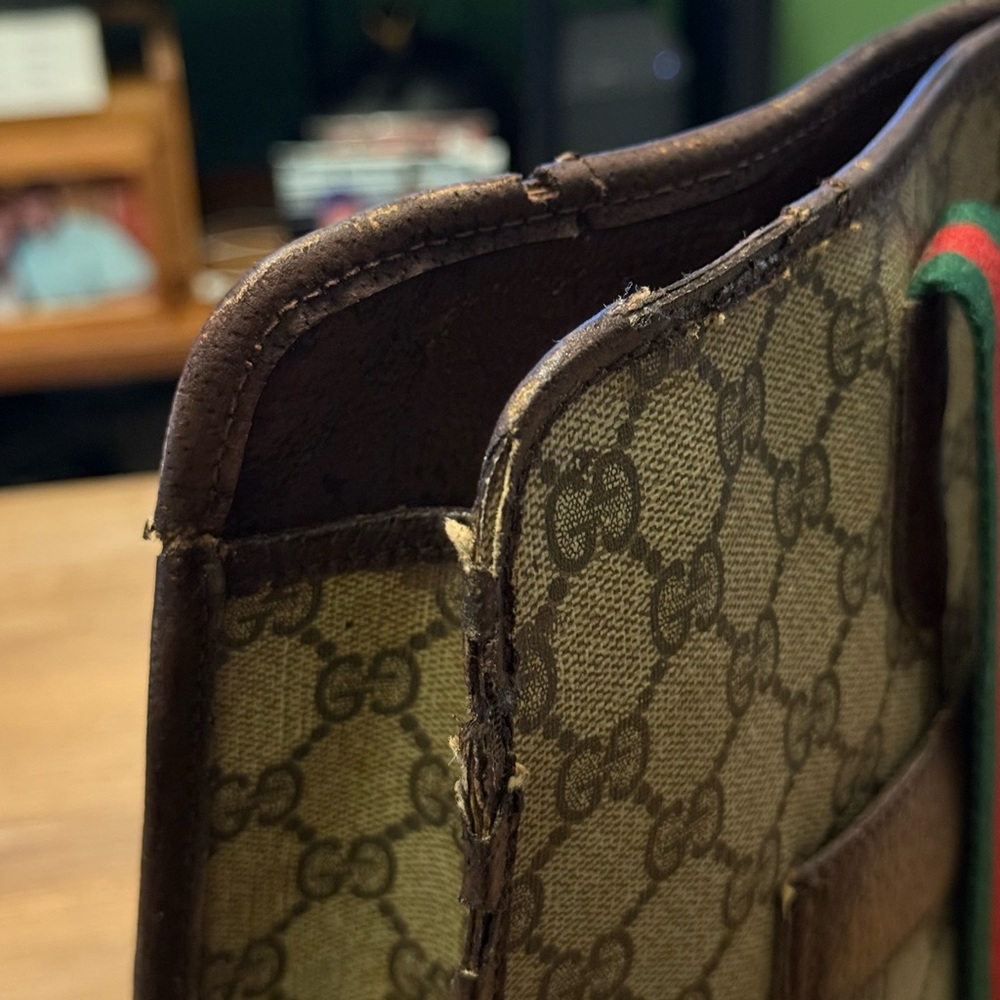SOLD Vintage Gucci Tote - Picture 4 of 8